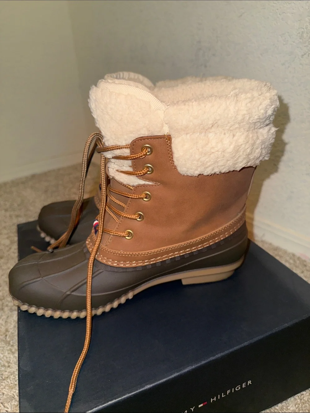 Tommy Hilfiger Tan and Dark Brown Sherpa-Lined Winter Duck Boots
